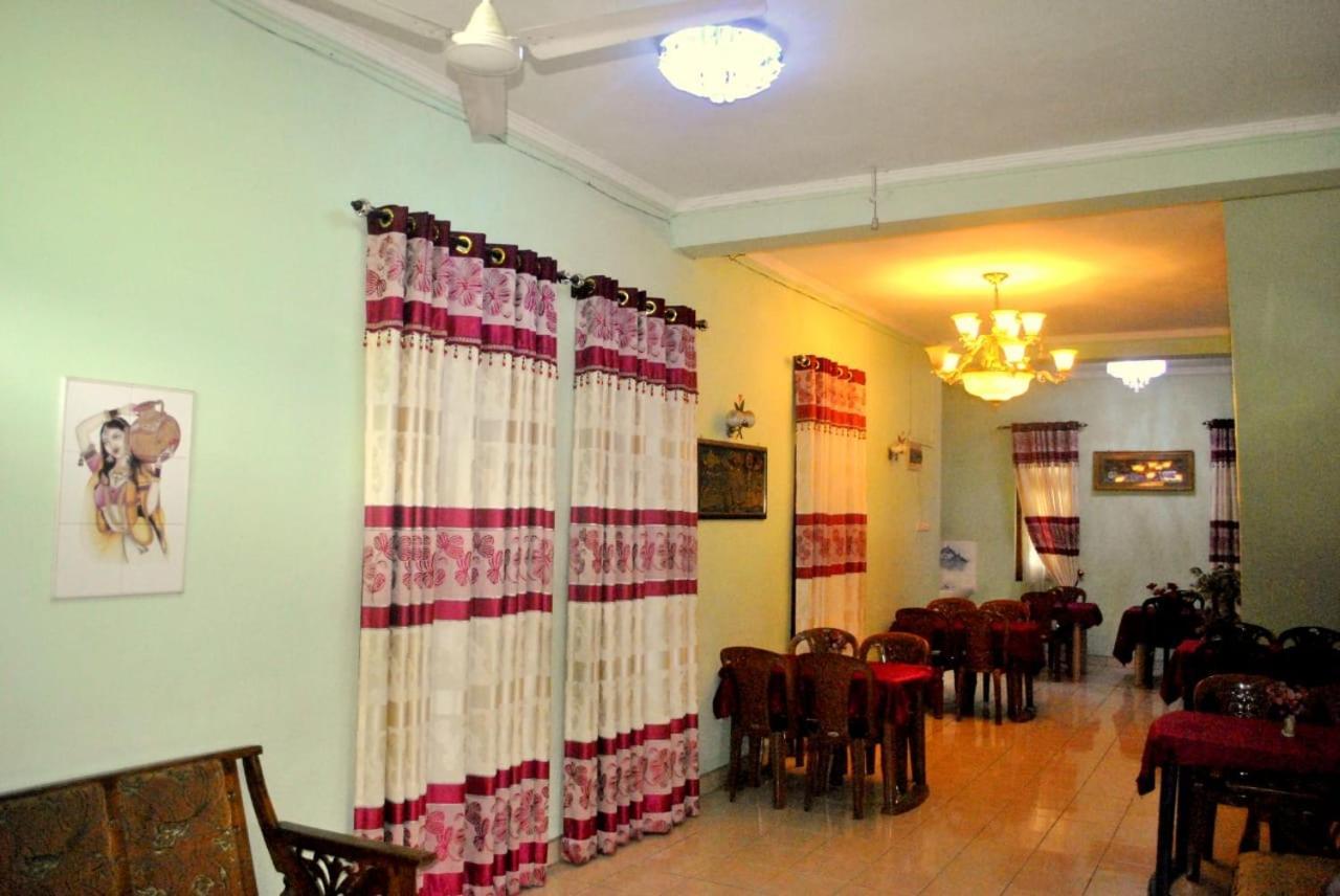 באדולה Sri Guest House מראה חיצוני תמונה